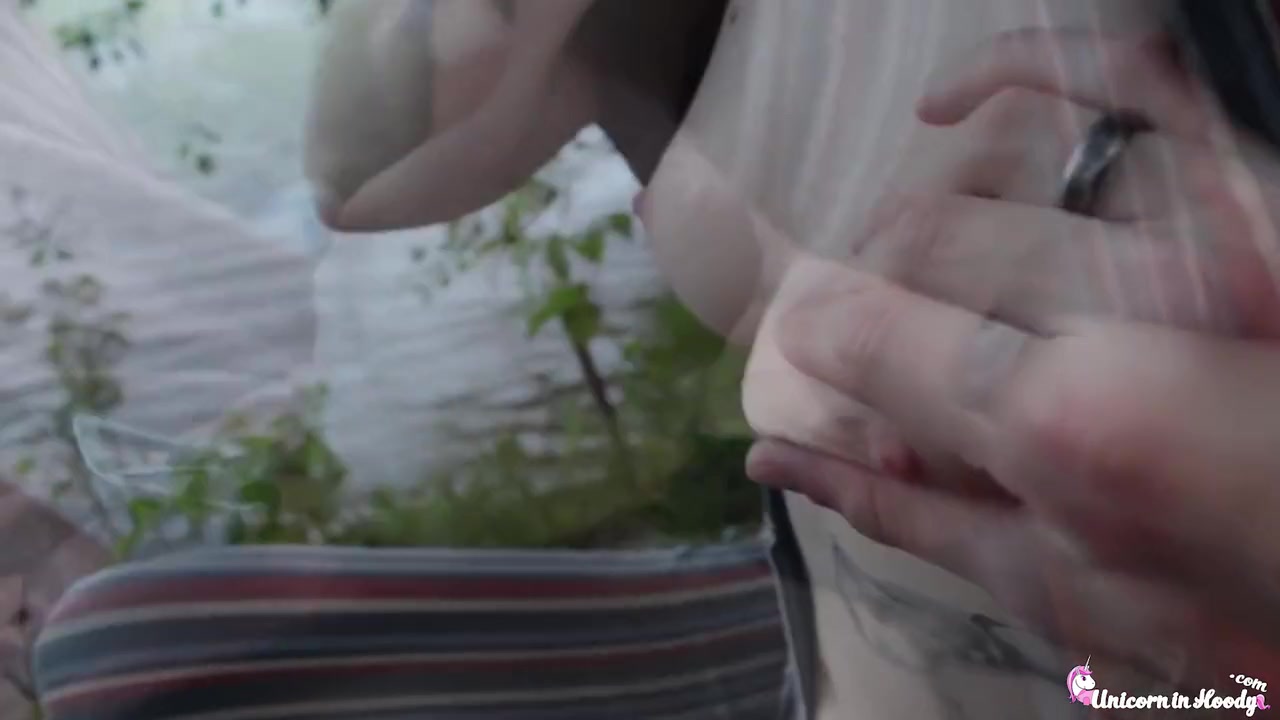 Sexy Public Blowjob And Doggystyle - Cumshot