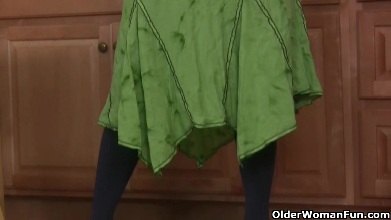 An older woman means fun 52