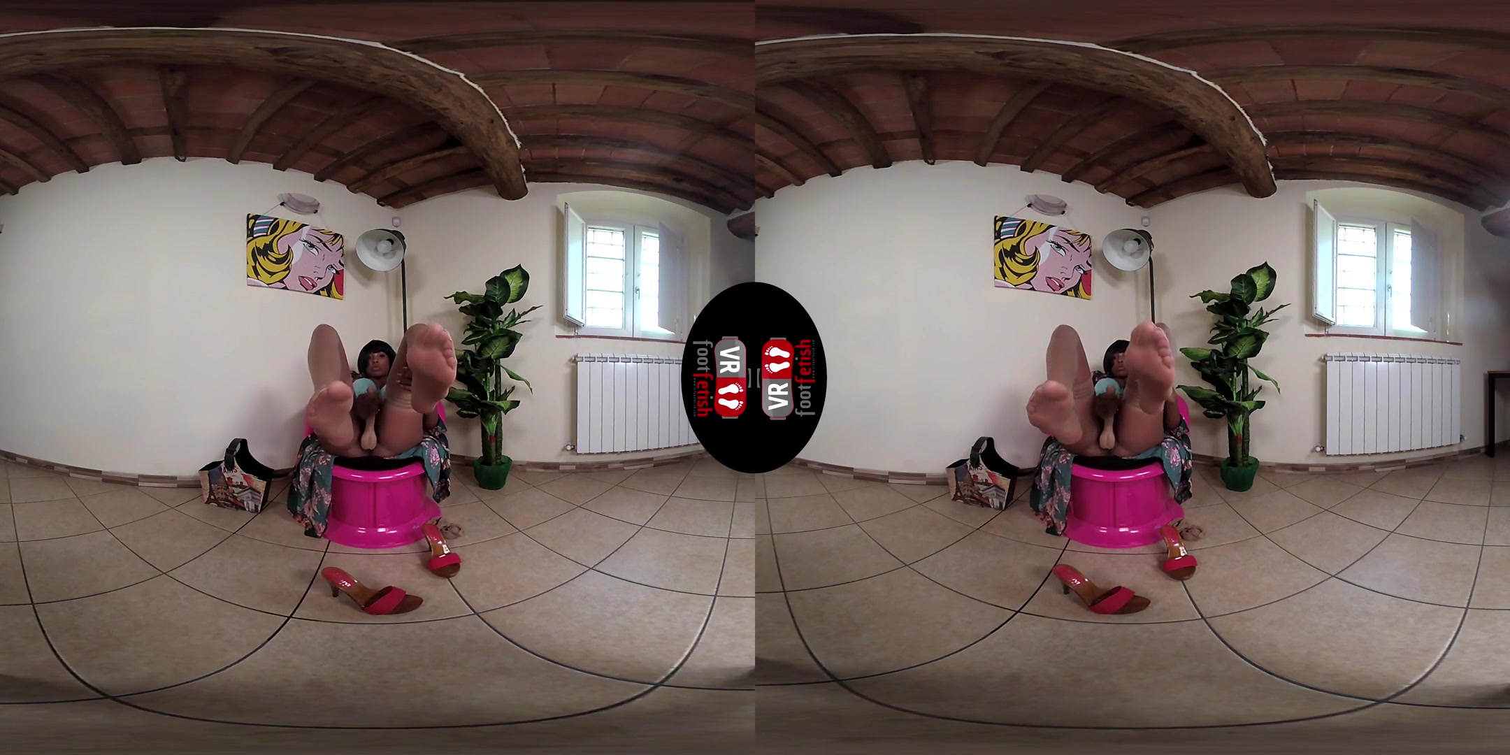 Janelle Dressed In A Cosplay Chinese Costume With Anal Dick In Nude Stockings - SexLikeReal