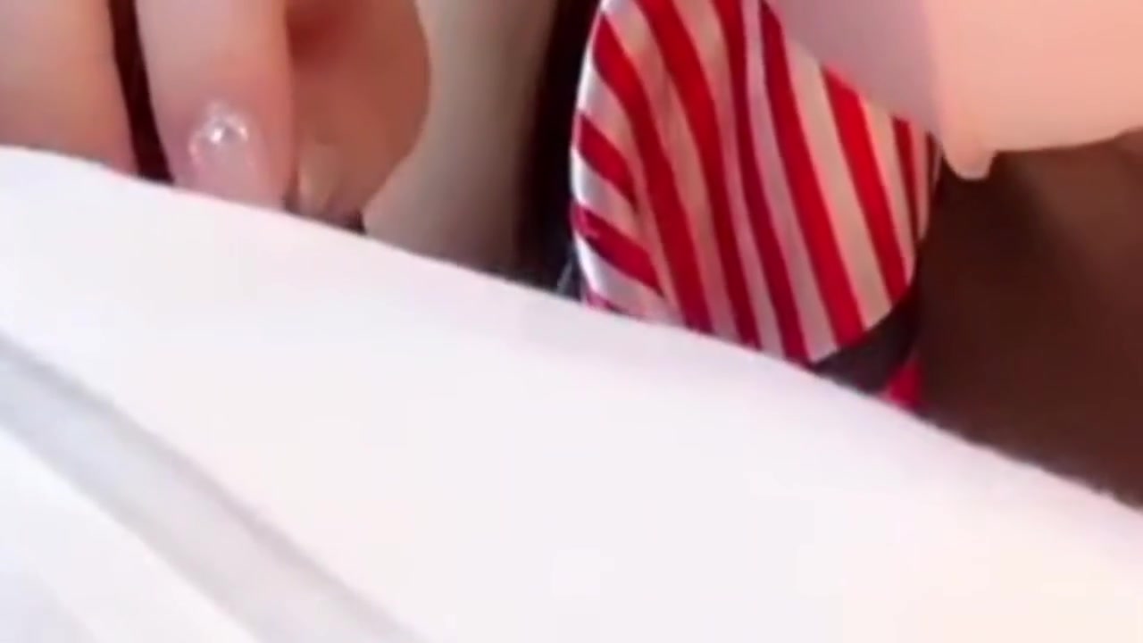 いい尻した素人彼女が彼氏に跨ってねっとり背面騎乗位 Japanese Girl 01