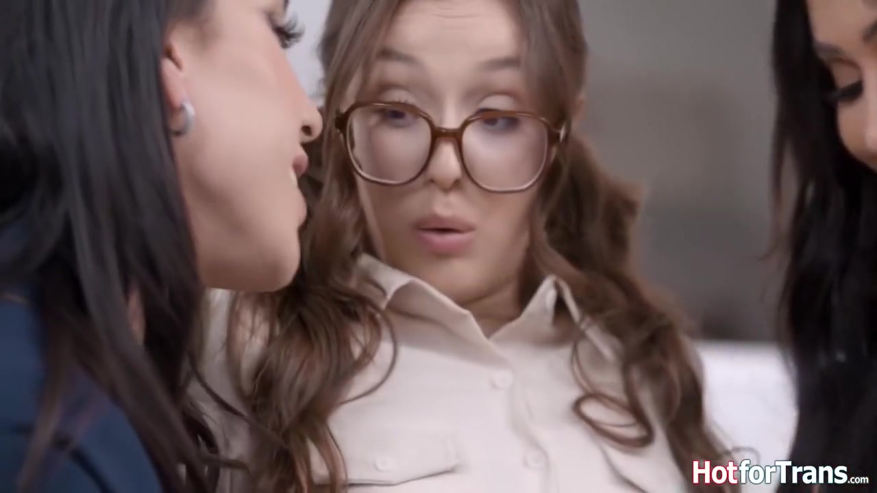 A Girl Scout To Fuck Perfect Gift With Kasey Kei, Victoria Grant And Leana Lovings