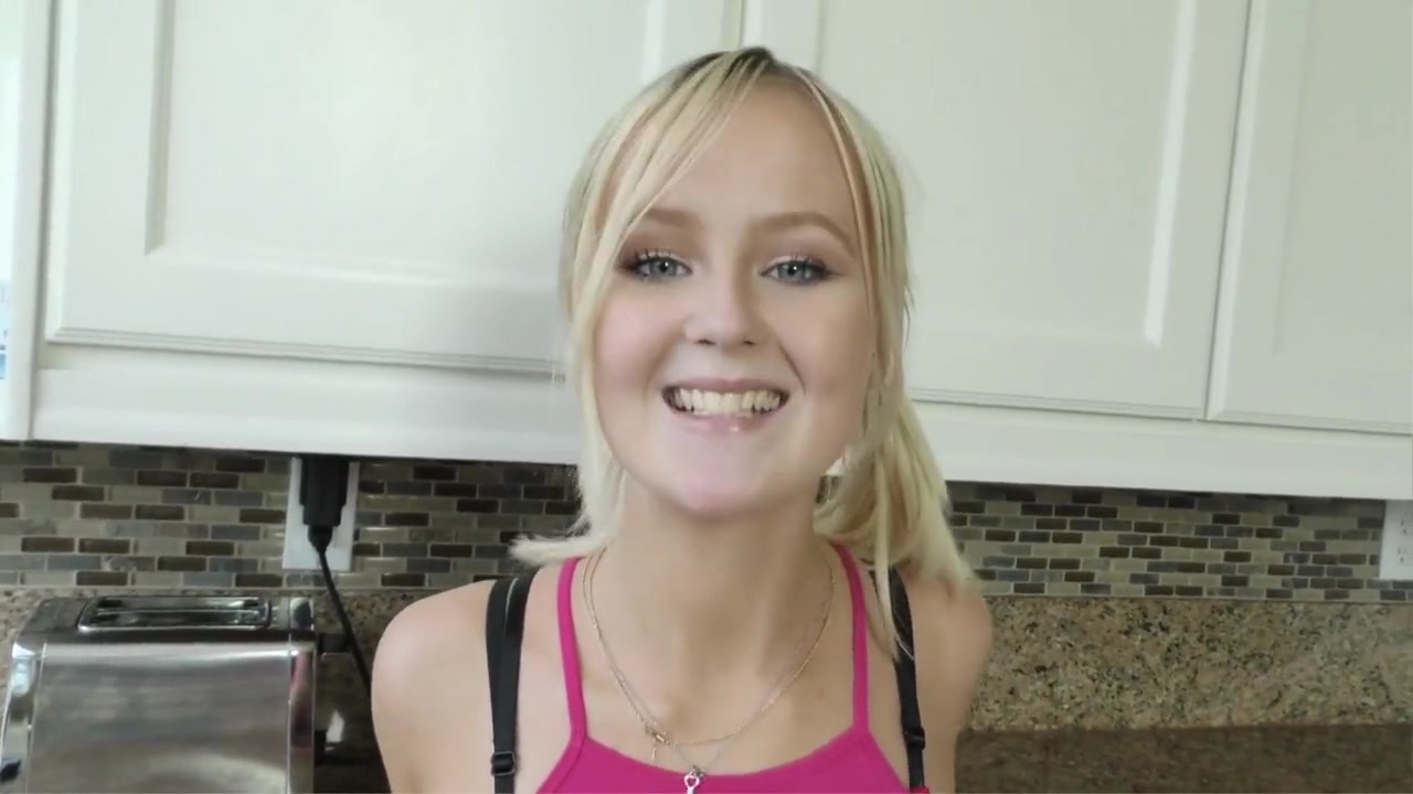 Natalia Queen - Requires The Royal Treatment So Youd Better Stretch Her Pussy To The Limit Before You Fill It With A Hot Jizz