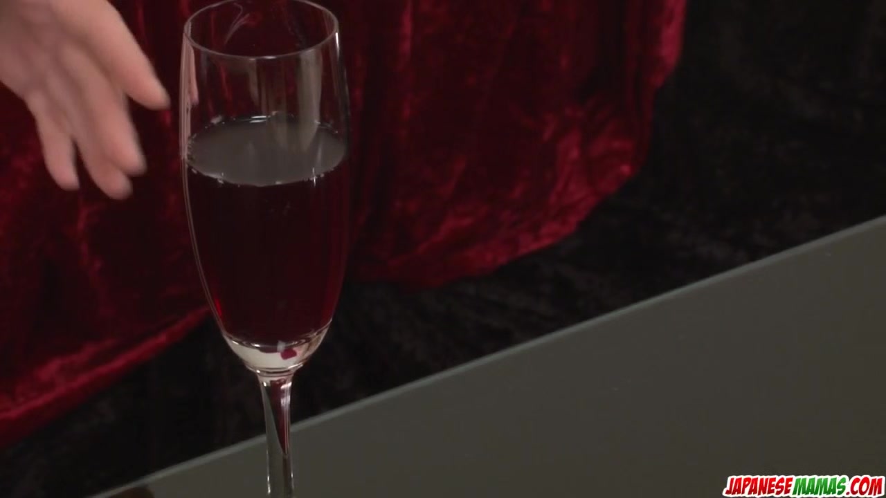 Nonoka Kaede toy porn in amazing Japanese scenes - More at Japanesemamas.com