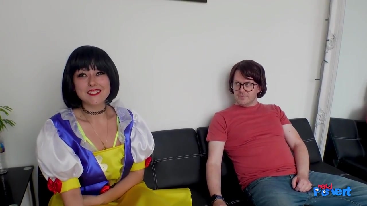 Sexy Newcomer With Big Tits And Pierced Nipples Get Nerdy Cock