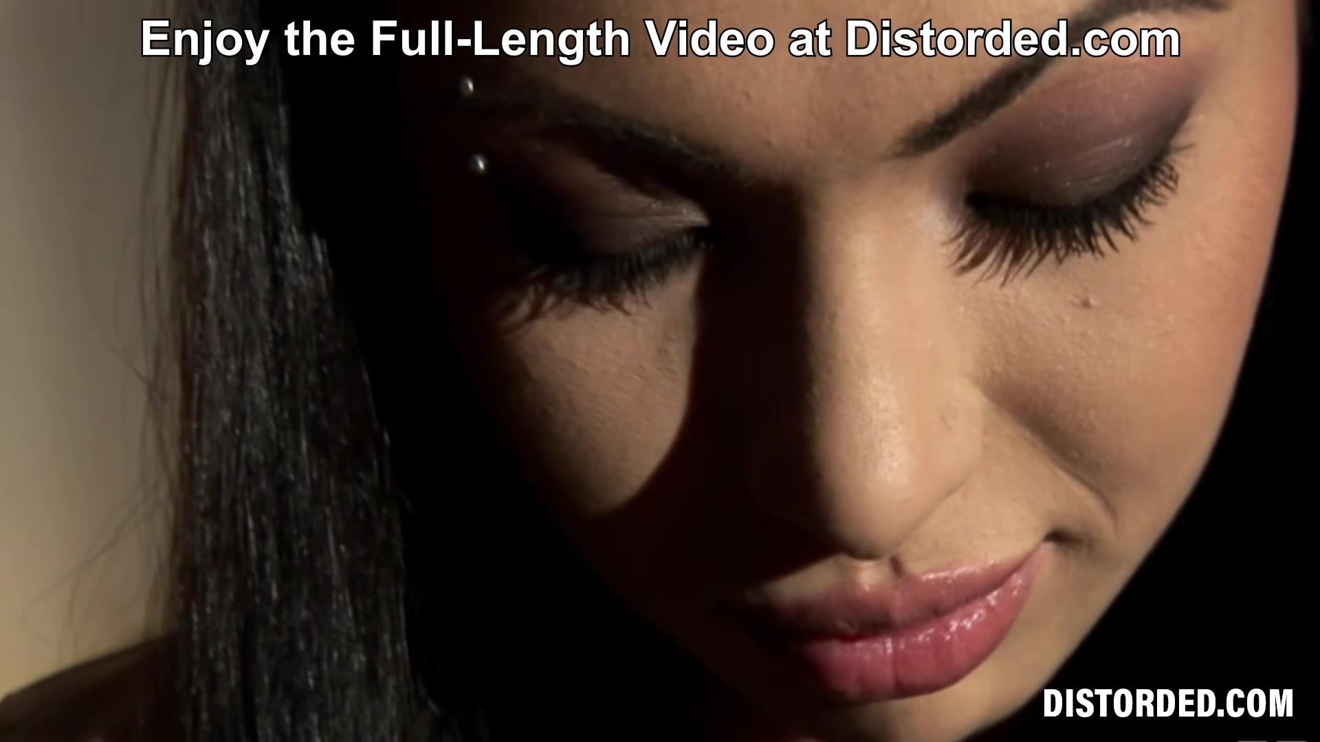 Samy Omidee licks Frank’s Shoes Like a Good Girl at Distorded
