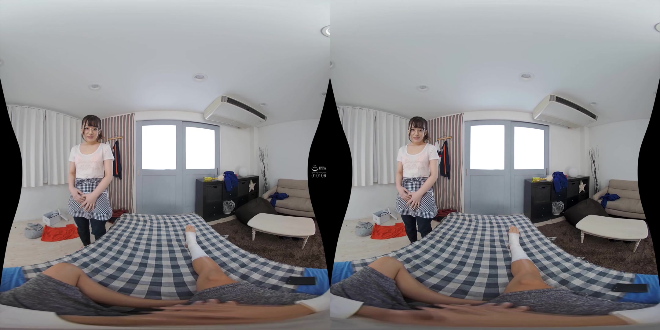 Nozomi Arimura - My Serious Helper Came to My Room for my Busted Leg - And She's got a Stinky Fetish! - MAX-A