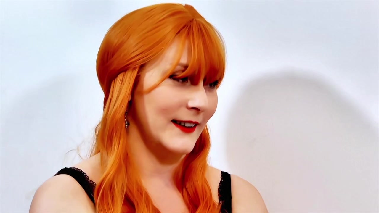 Lady, 41, wants to sweat! - Jacquie et Michel TV