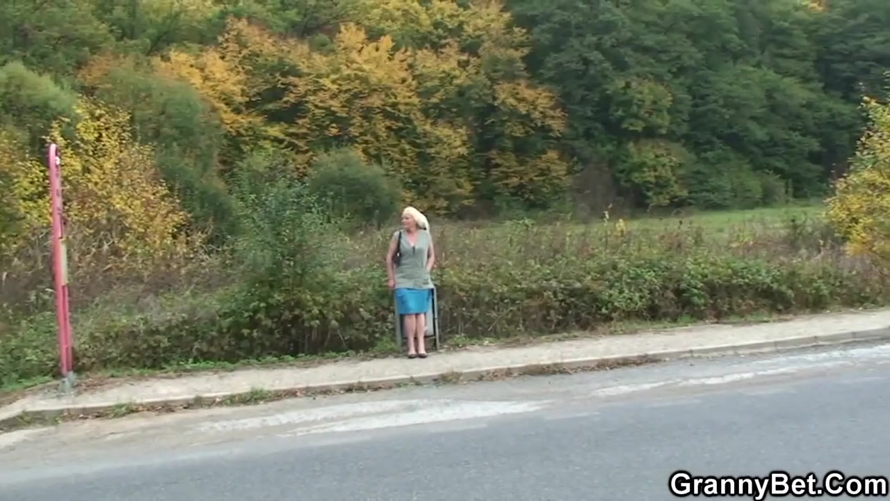 He Picks Up And Fucks Hairy Blonde Grandma