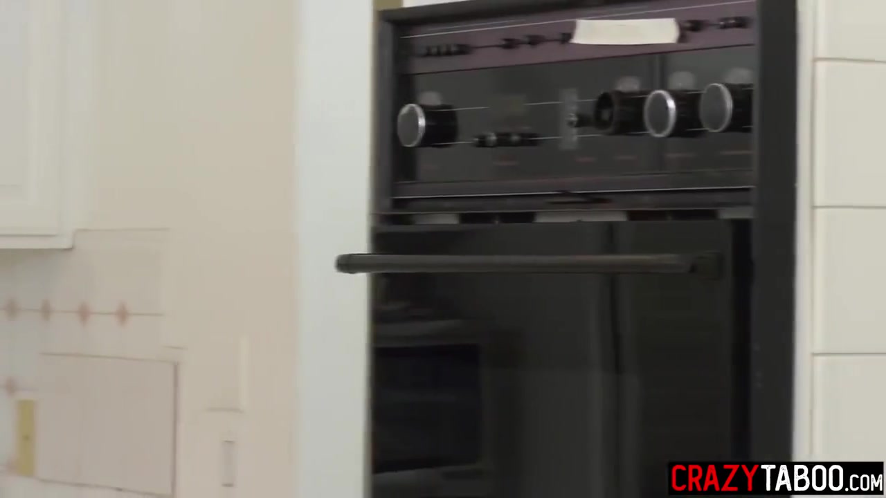 Sheena Ryder And Jaye Summers In Big Cock Stepson Fucked Wet Stepdaughter And