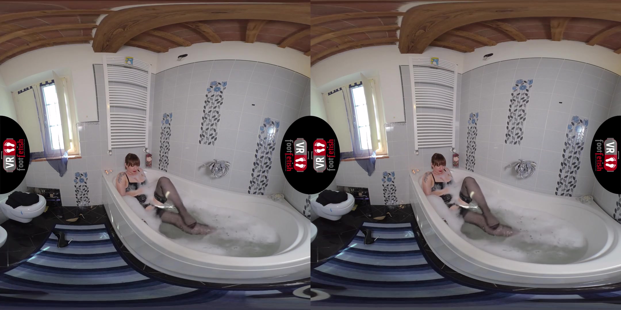 Jaw-Droppingly Sexy Ammalia Takes A Warm Bath; Redhead in the Bath Leg Fetish VR
