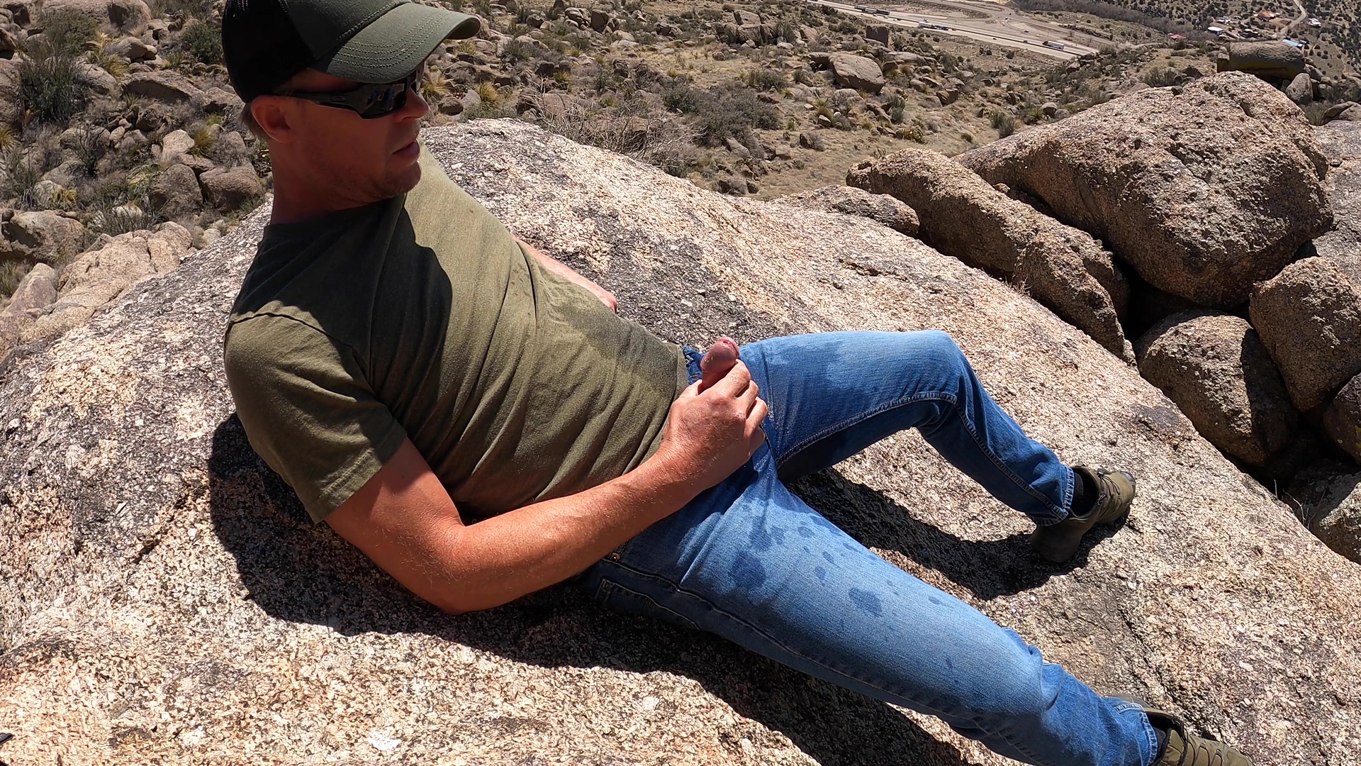 Wetting My Jeans And Spraying Piss In The Mountains 4k