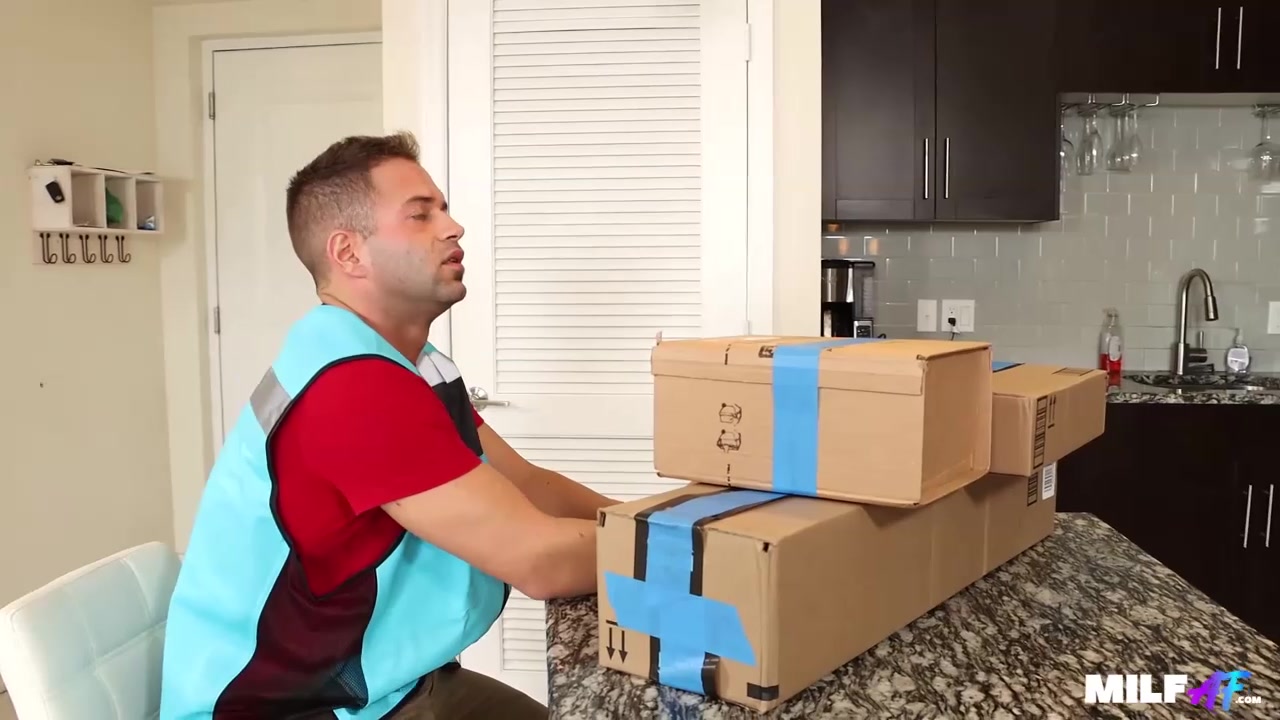 Ellie Tay: Package delivered