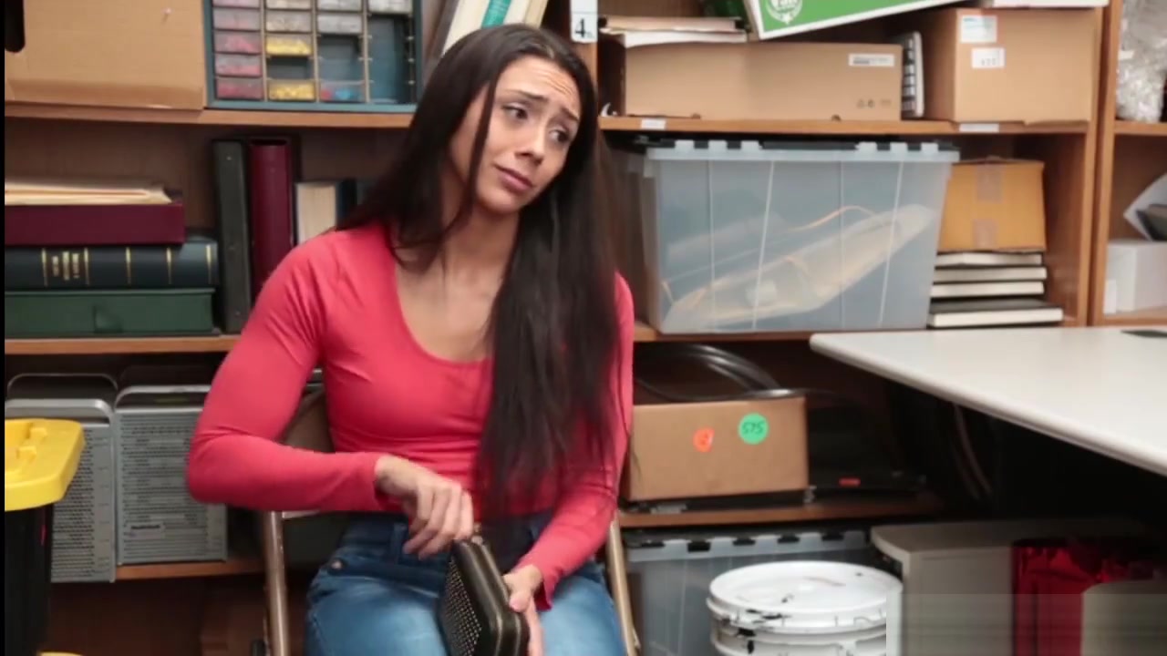 That wide stretched shoplyfters pussy is so beat