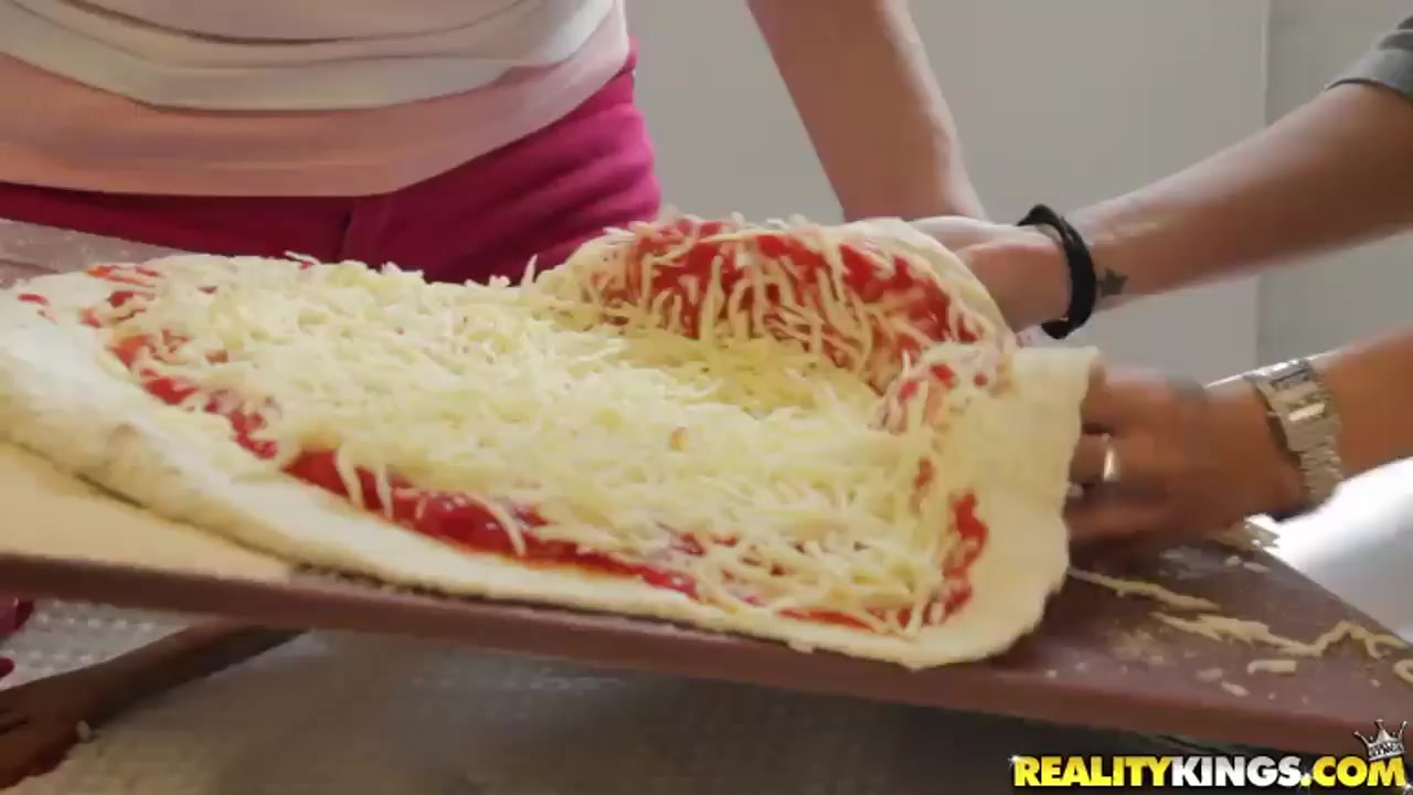 Lad eats pizza from the ass of appetizing blonde
