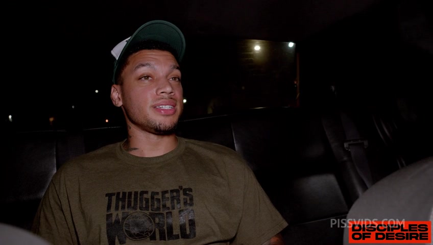 COCO LOVELOCK GETS HER MOUTH PISSED IN THEN CAME IN BY THUGGER / LOT LIZZARD - PissVids