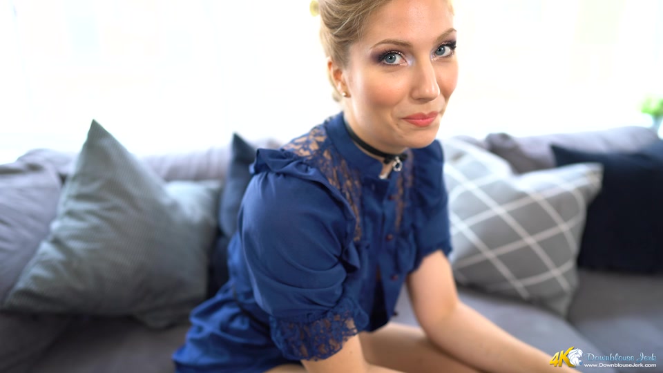 Cute Pert Tits - DownblouseJerk