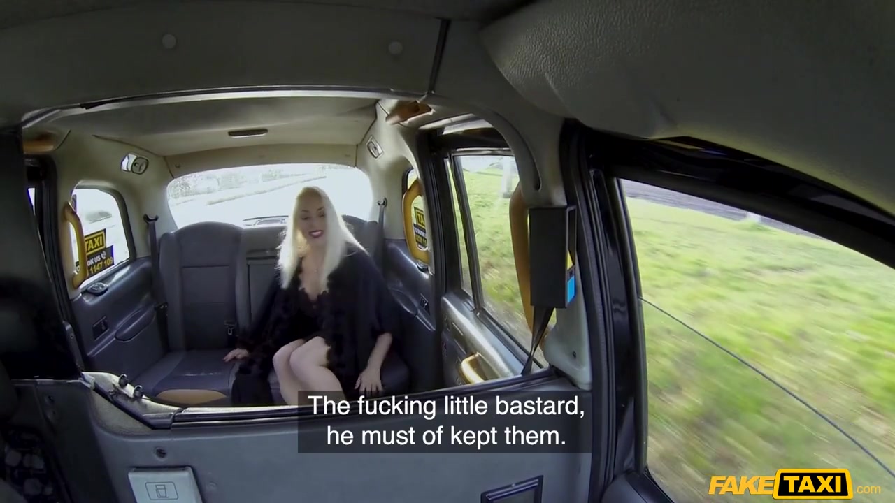 John & Victoria Summers in Blonde Milf Banged In A Taxi - FakeTaxi