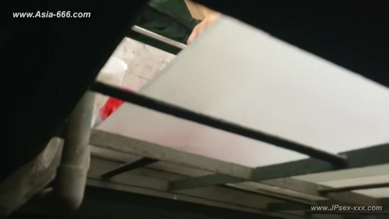 peeping chinese bath.69