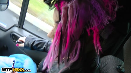 Half-bare emo-hotty shocks everybody with her look