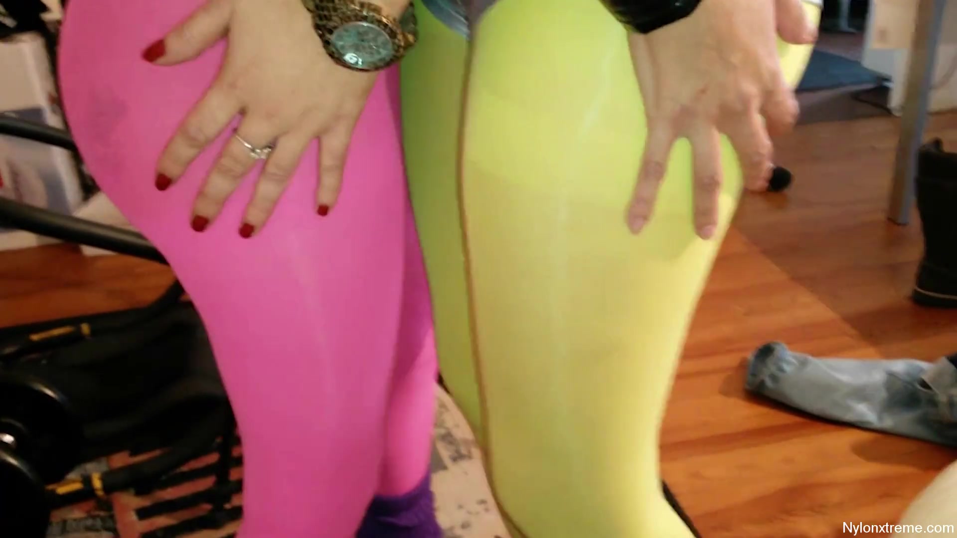 54 Threesome Pink Nylon And Yellow Pantyhose - Sex Movies Featuring Sexy Tights
