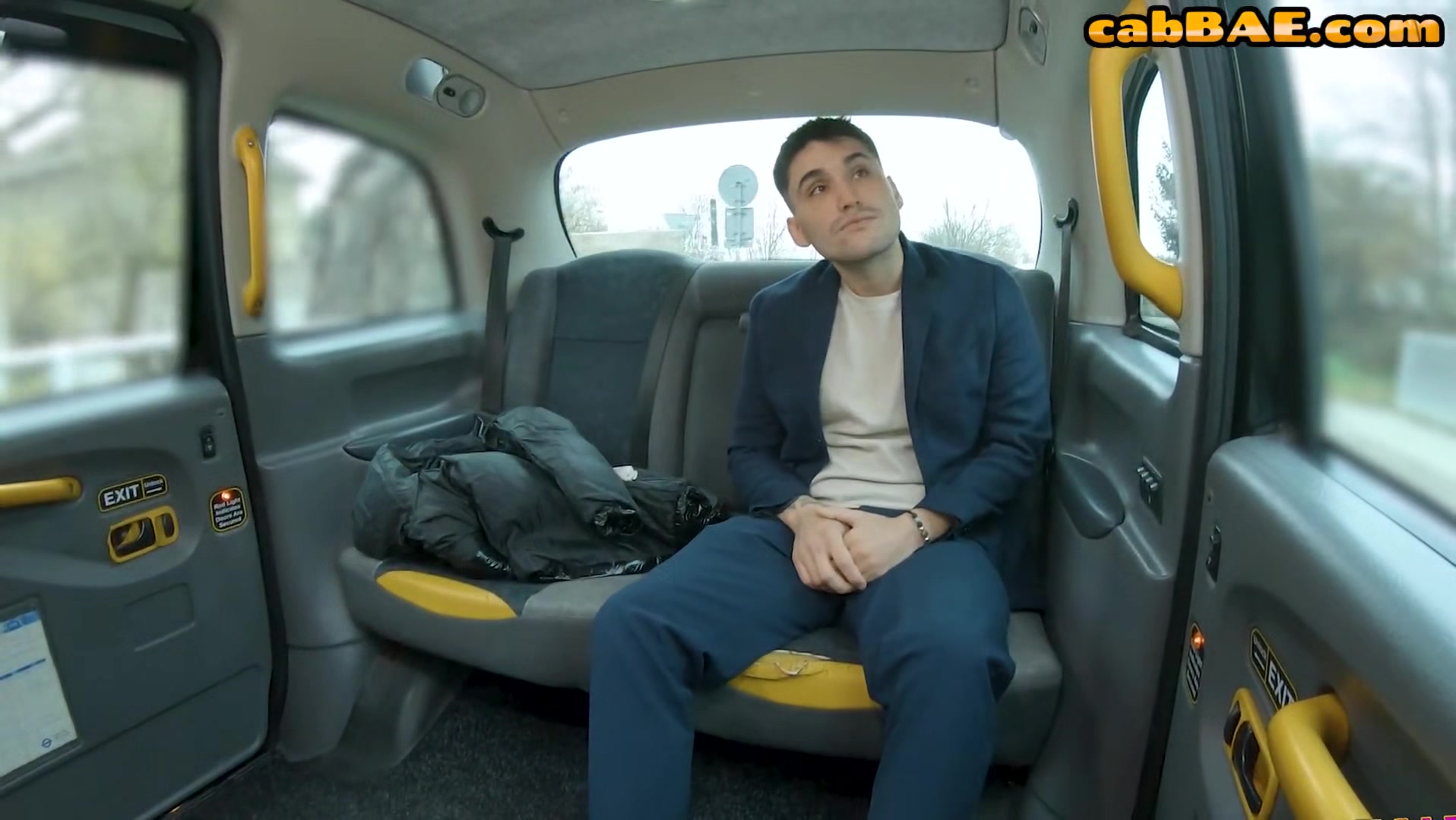 Stunning bae cockriding passenger in car