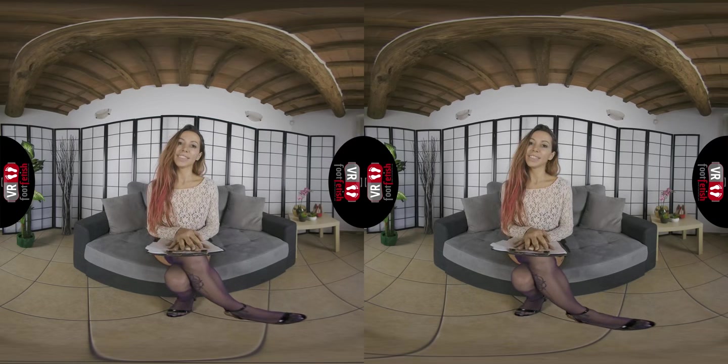 The Attractive Brunette Elettra Enjoys Posing And Massaging Her Beautiful Feet In Virtual Reality - VRFootFetish