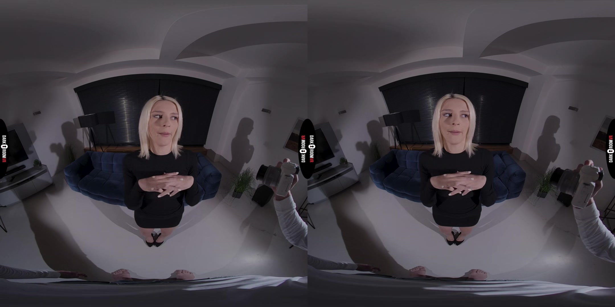 Christy White VR Porn: Strike A Pose - DarkRoomVR