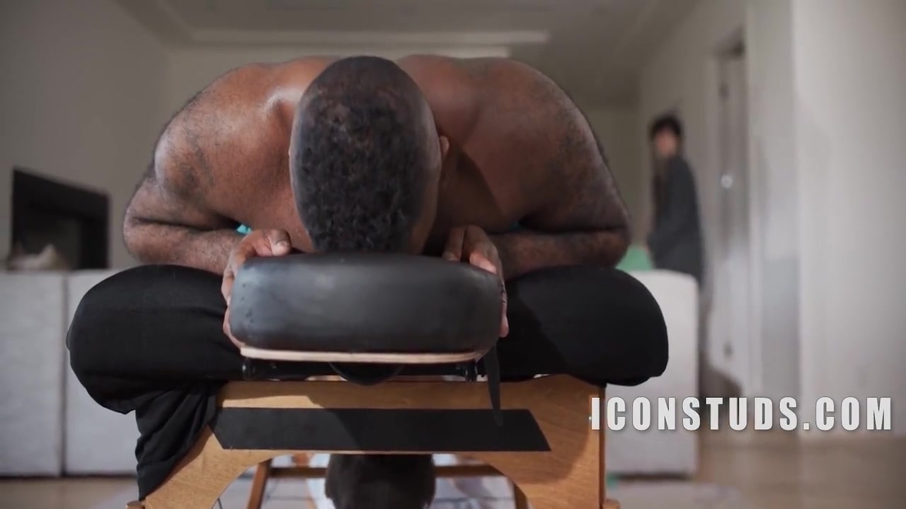 Micah Martinez - Interracial Happy Ending Massage Benvi 8 Min
