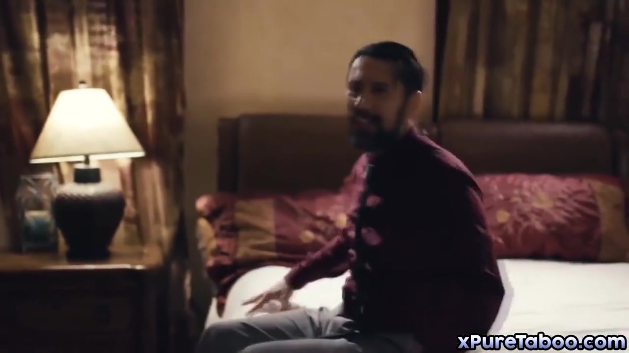 Agressive Client Deals Sex With Hot Ebony Realtor
