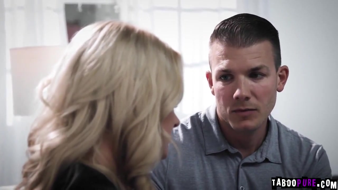 Codey Continue His Step dads Legacy,and Her Stepmom Lisey Is