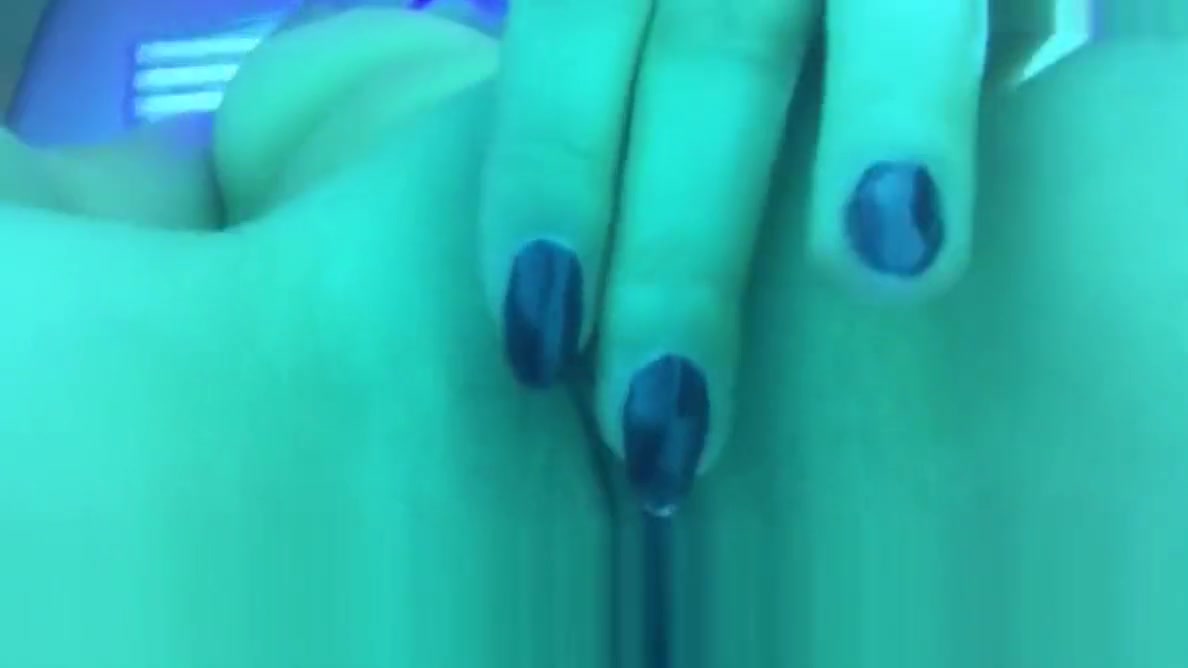 MyDirtyHobby - teen 18+ fingering herself on Solarium