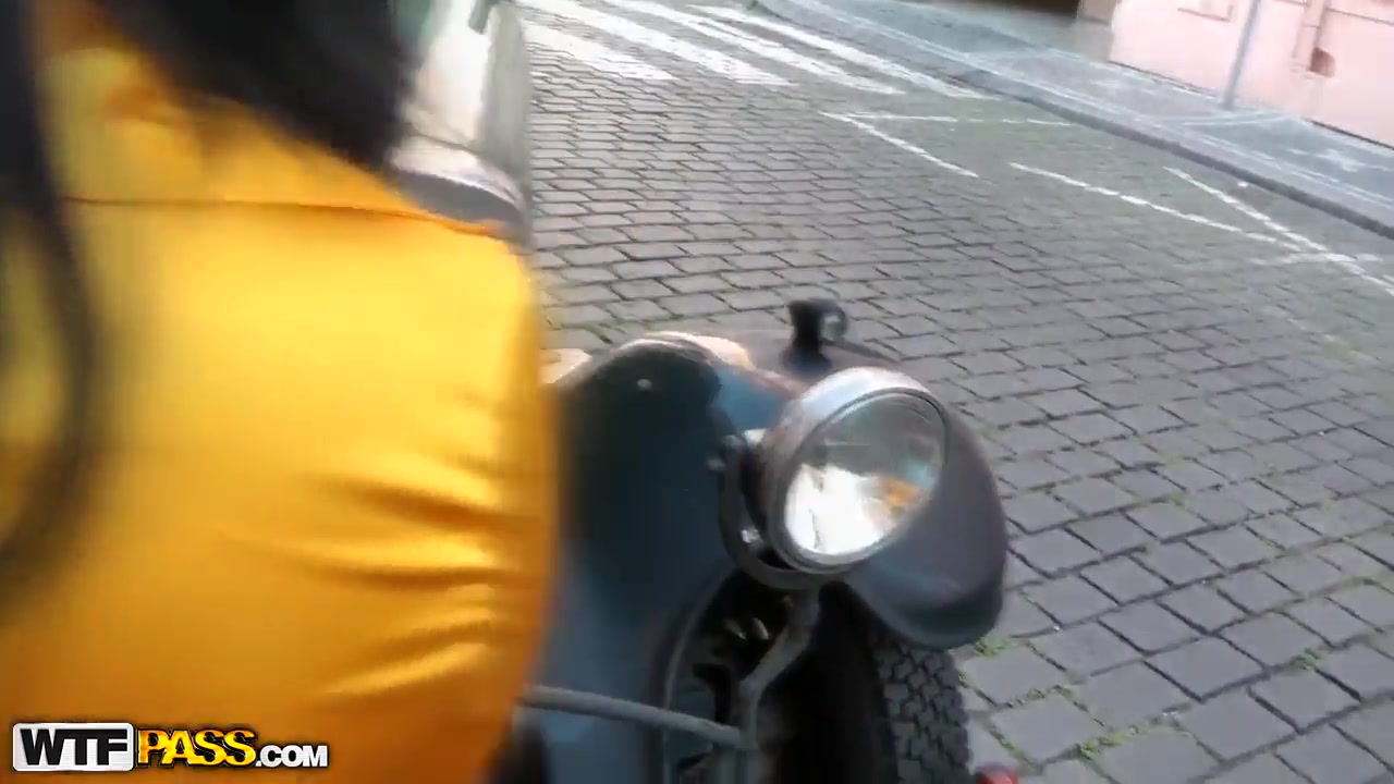 Leggy brunette seduced to masturbate in park