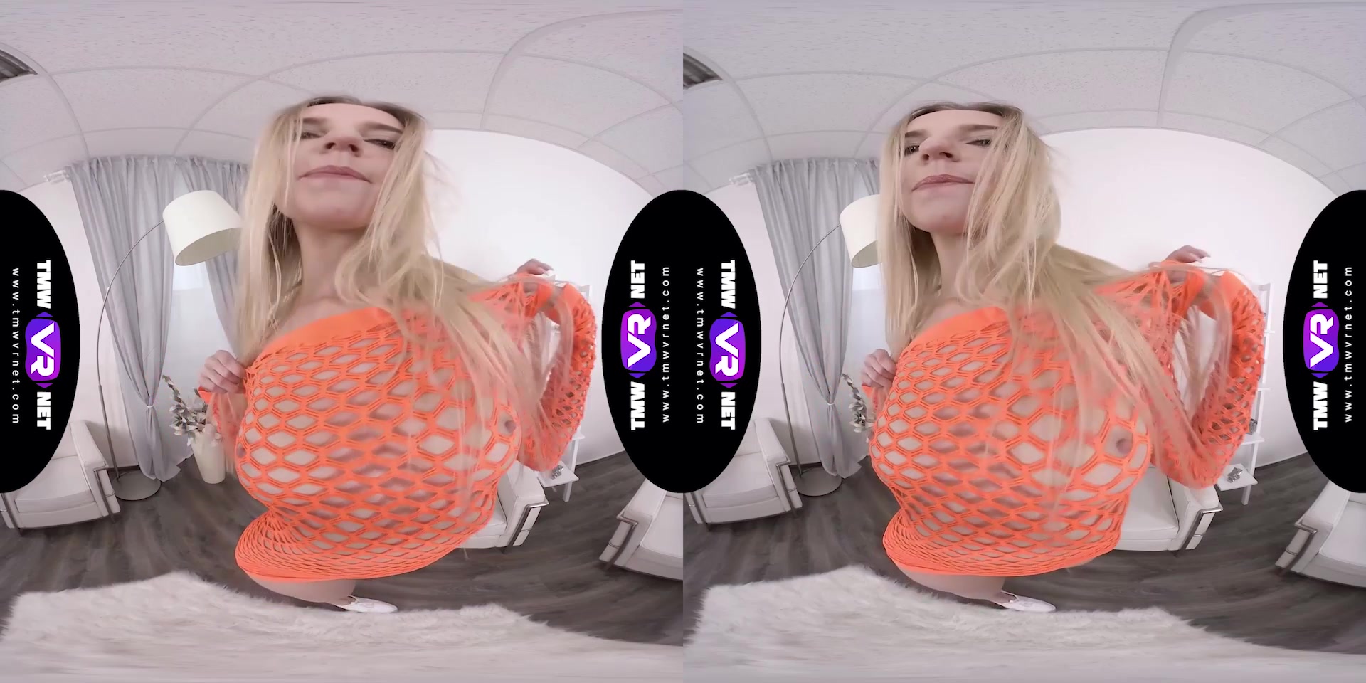 Fishnet looks good on blonde - TmwVRnet