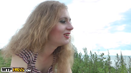 Blond girl outdoor sex