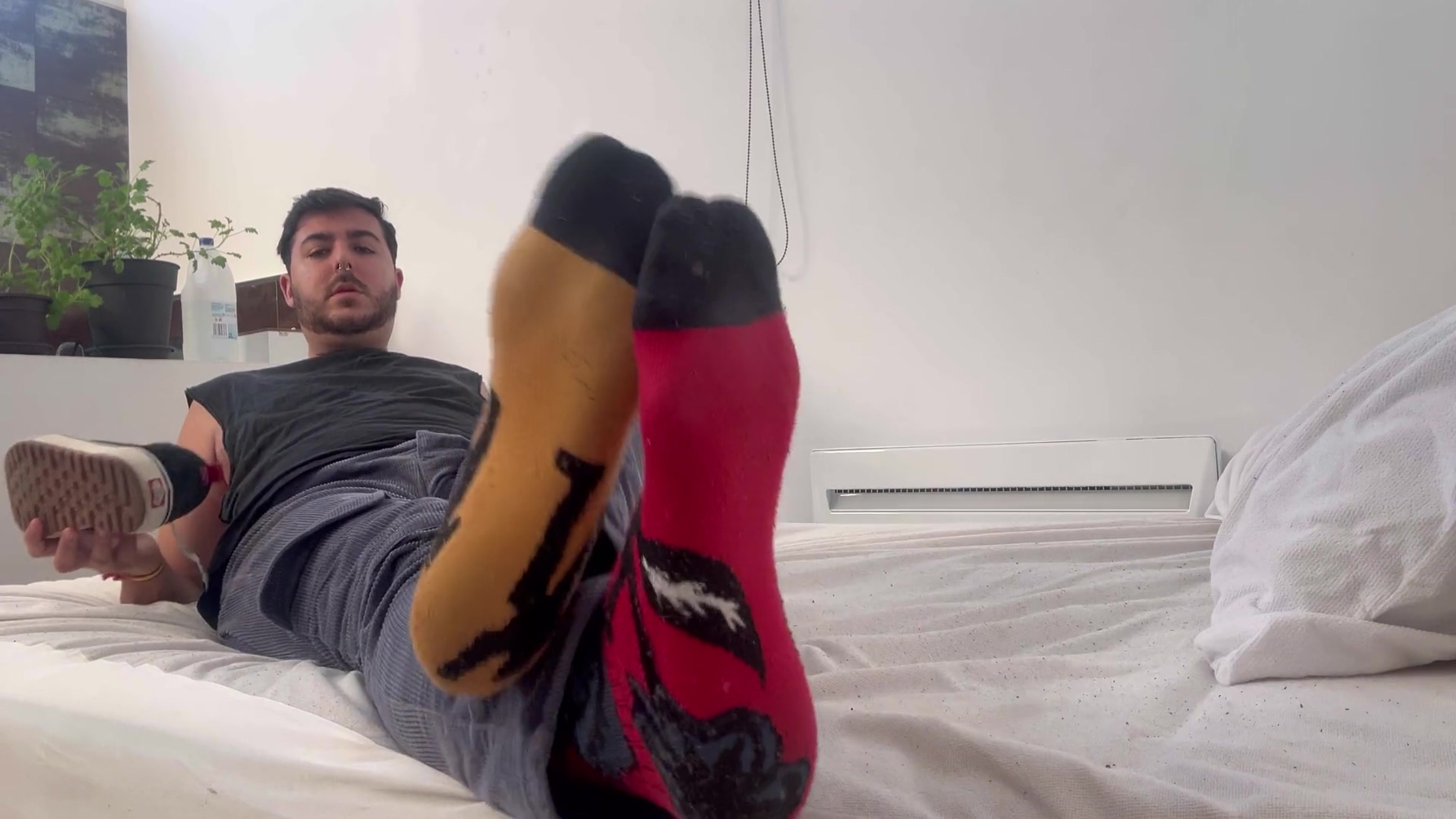 Gay Man Show His Gay Feet Fetish
