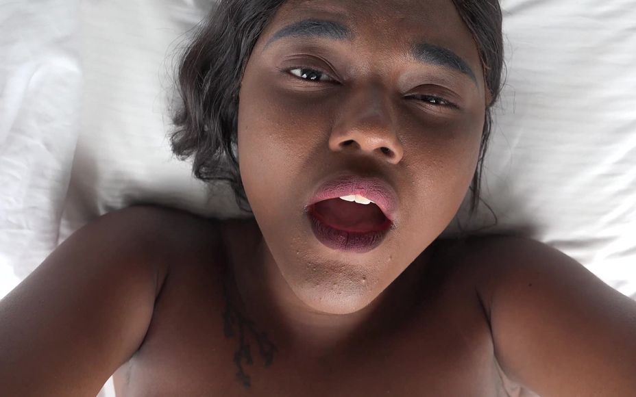 Watch These Girls Cum As You Eat Their Pussies