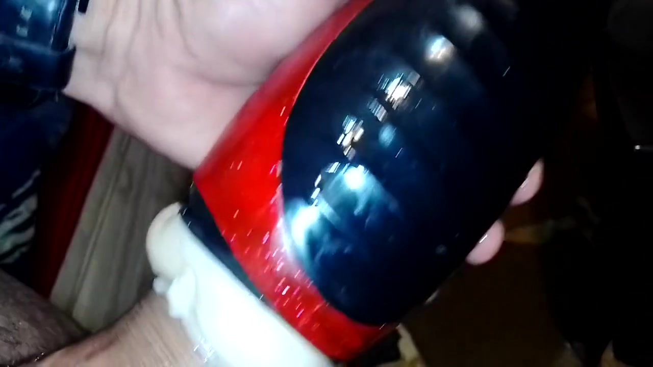 Close-up Fleshlight Fucking With Huge Cumshot