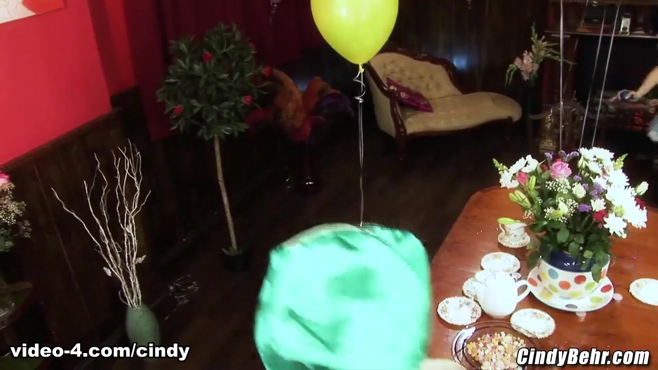 Alice 6 - Cindy Behr
