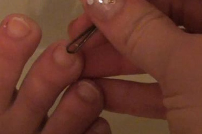 Toe Cleaning with Princess Bridgette