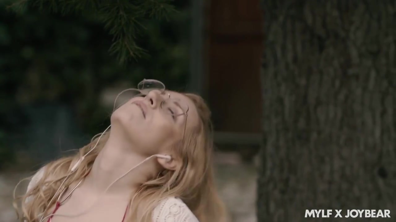 Blurry Sex Is Lit - MYLF
