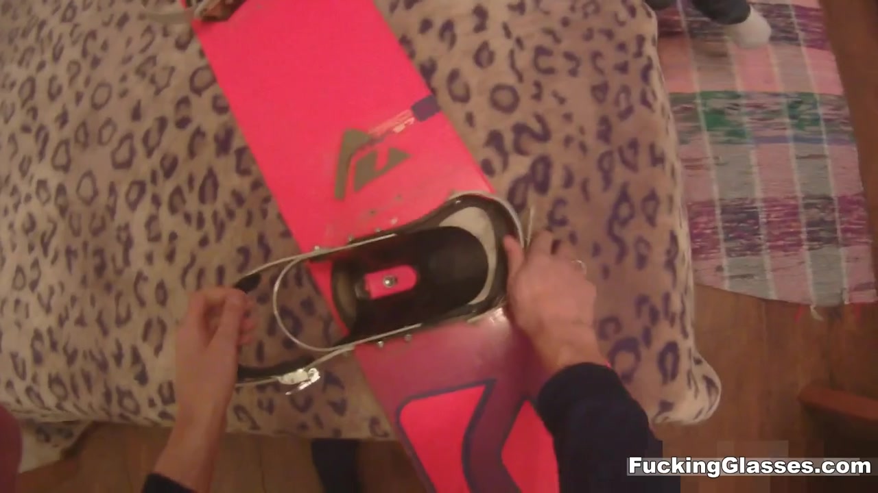 Kira in Fucking snowboarding newbie