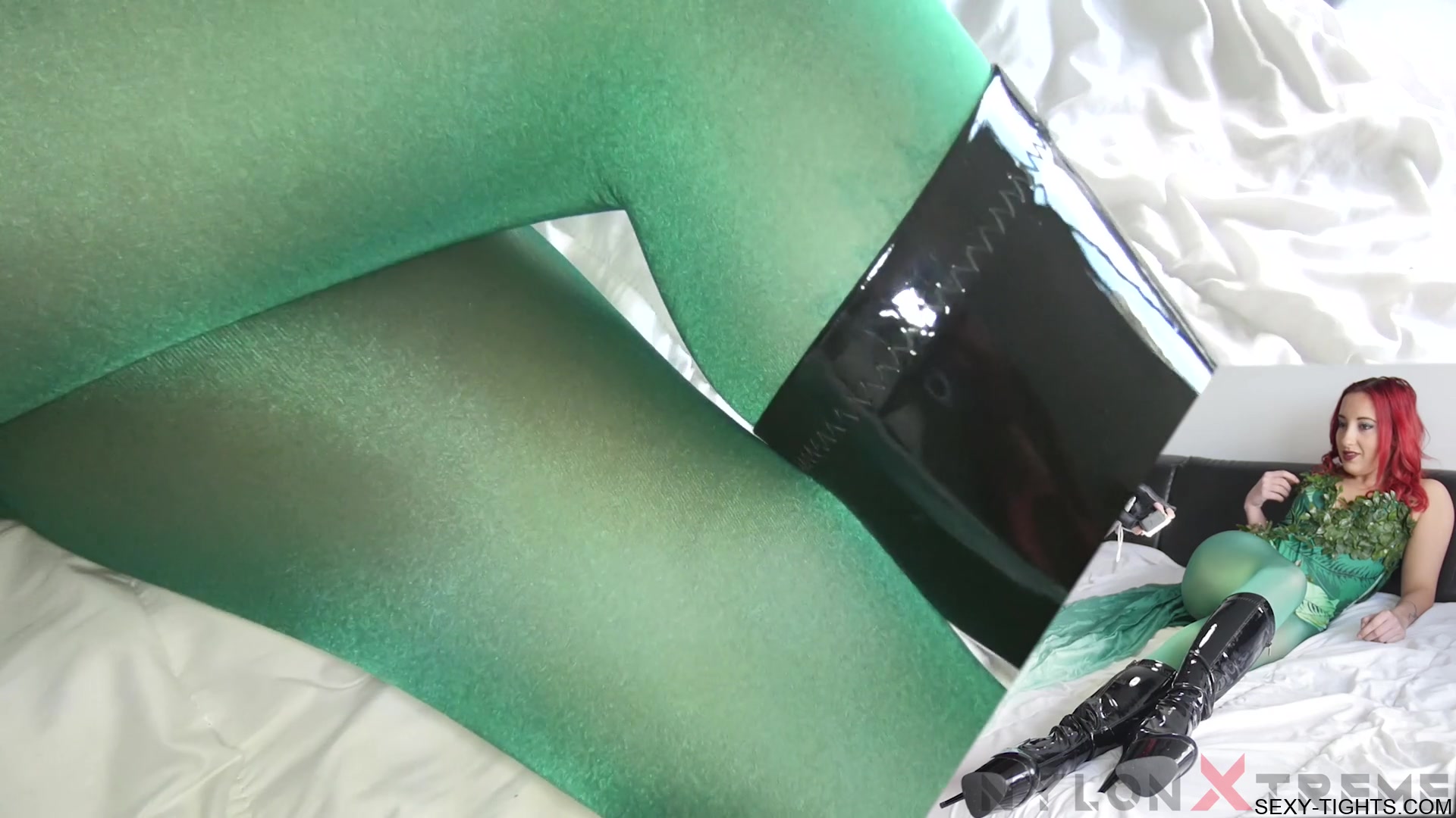 151 Anais Latour Poison Ivy With Green Nylon Pantyhose Fucked - Sex Movies Featuring Sexy Tights