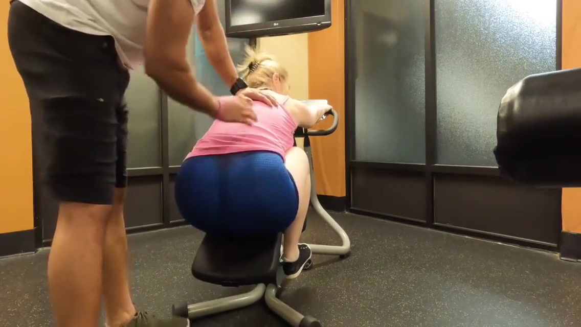 Sexy Thick Big Booty Milf Danni Jones Gets Fully Stretched By Her Bull Gym Trainer 5 Min