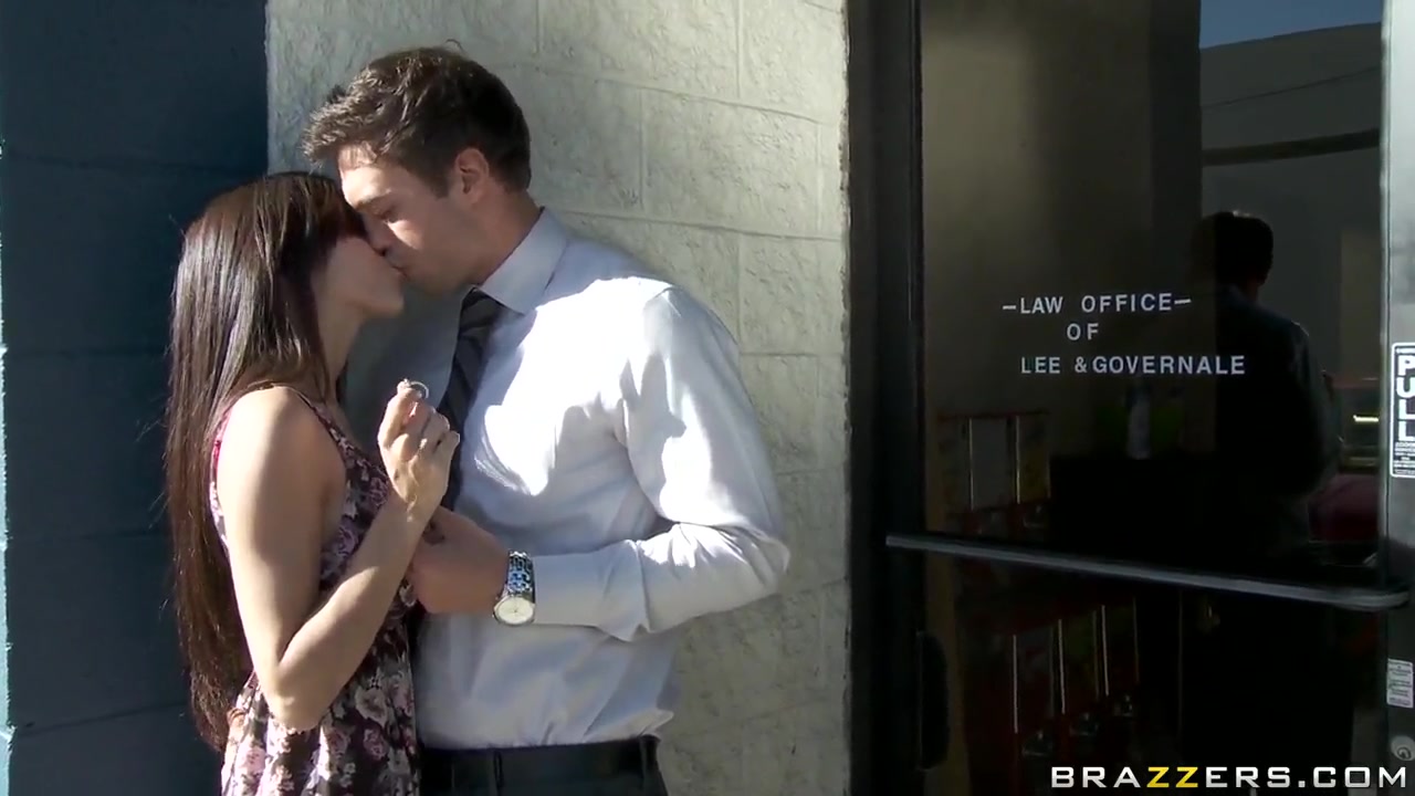 Keiran Lee licks sweet pussy of Tori Black