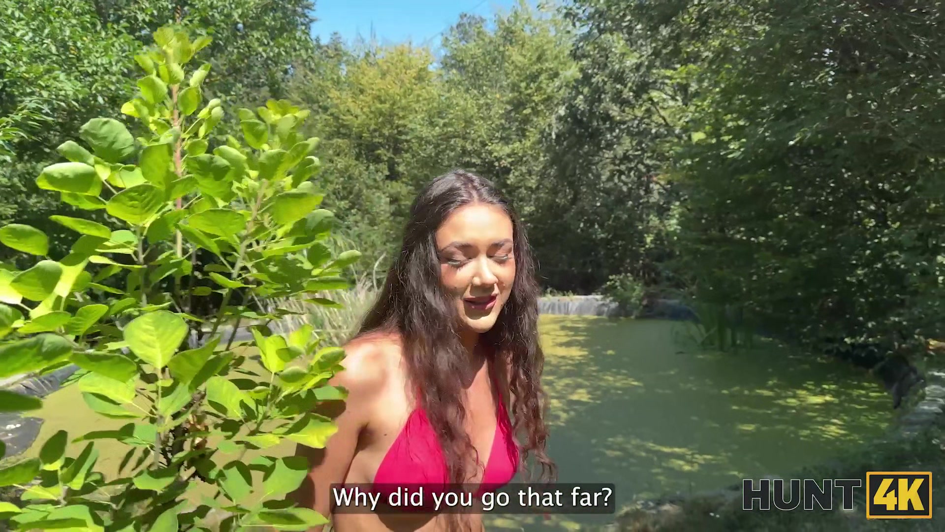 HUNT4K. Teen gives a deepthroat to an old rich stranger in the park