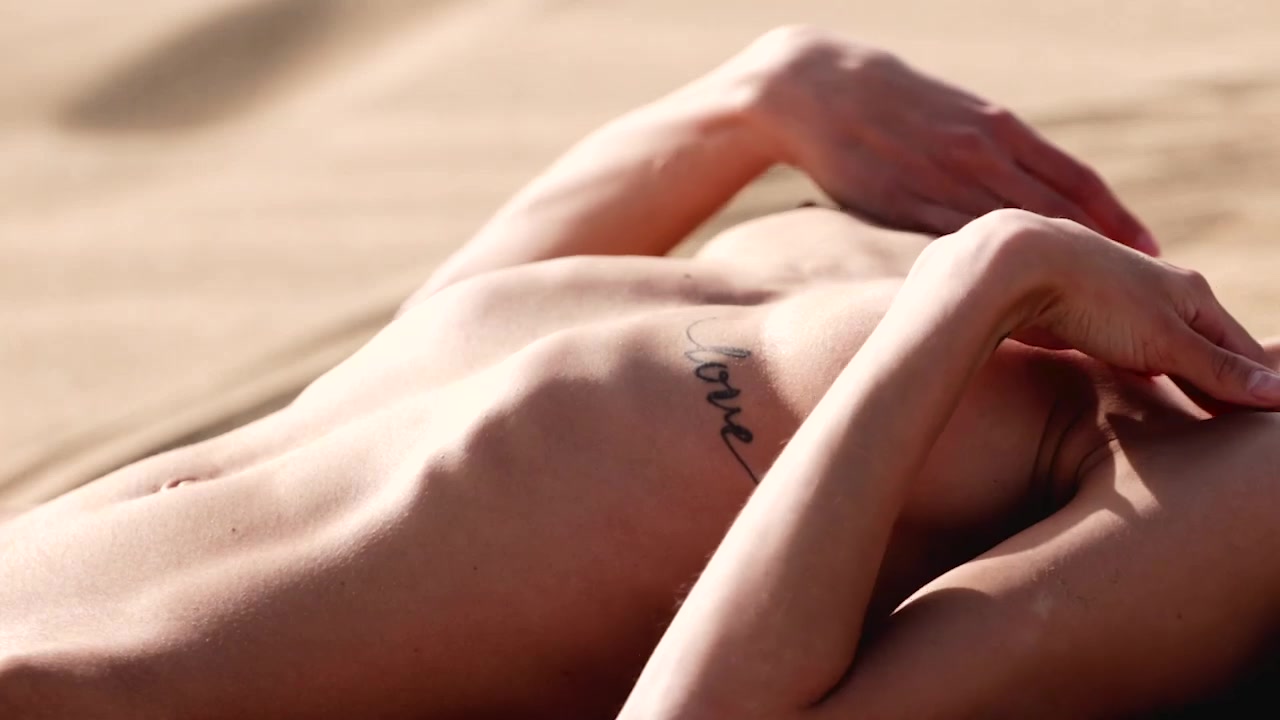 Rose Whitney in Desert Charm - PlayboyPlus