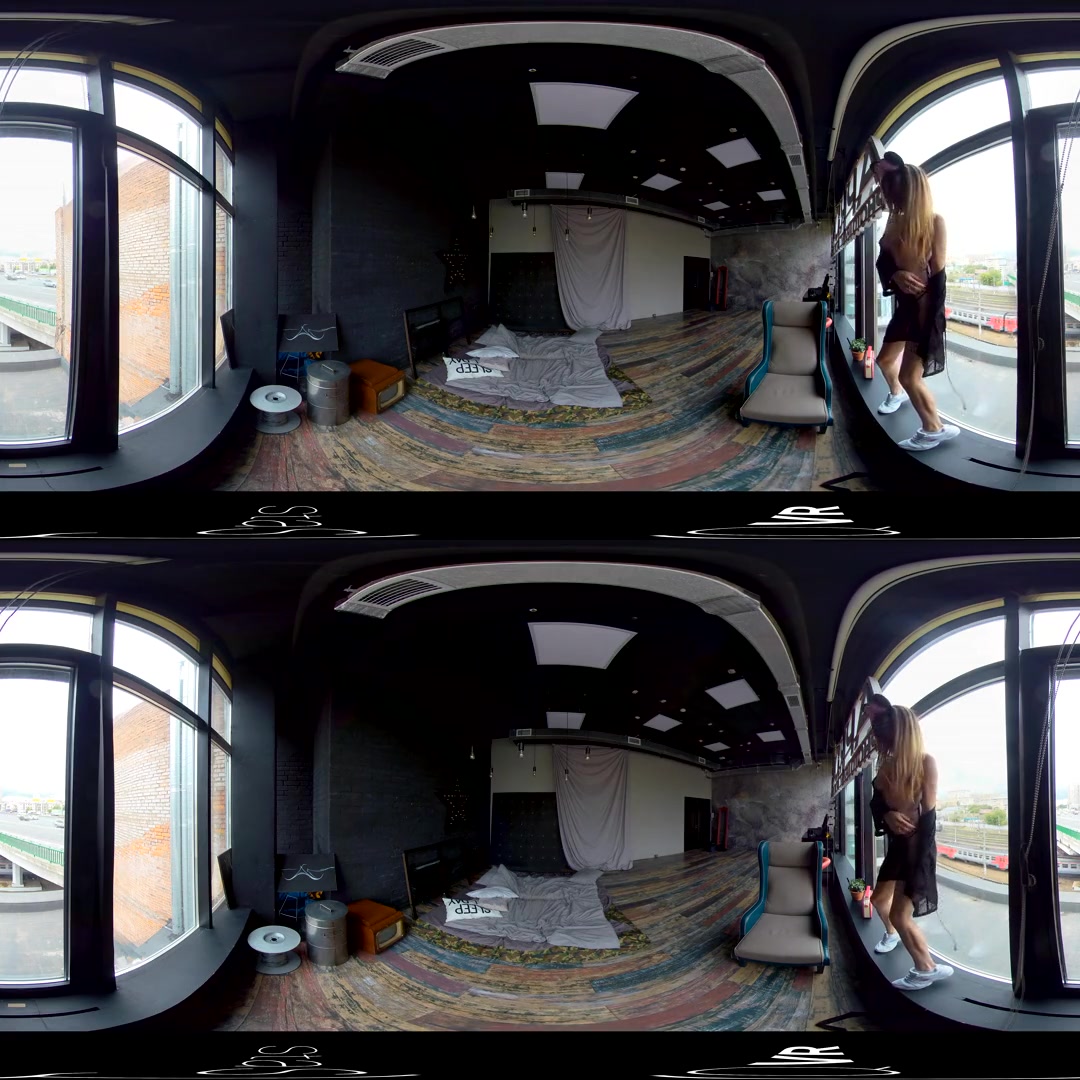 LilianQ in Naughty Little Mouse 360\u00ba - StasyQVR