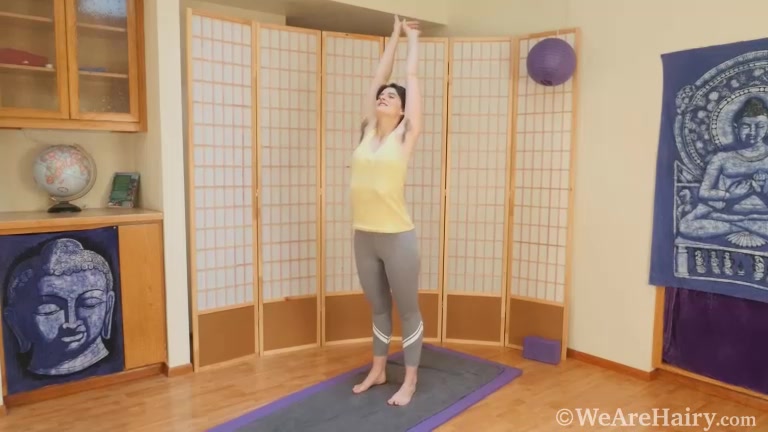 Sosha Belle masturbates following a hot workout