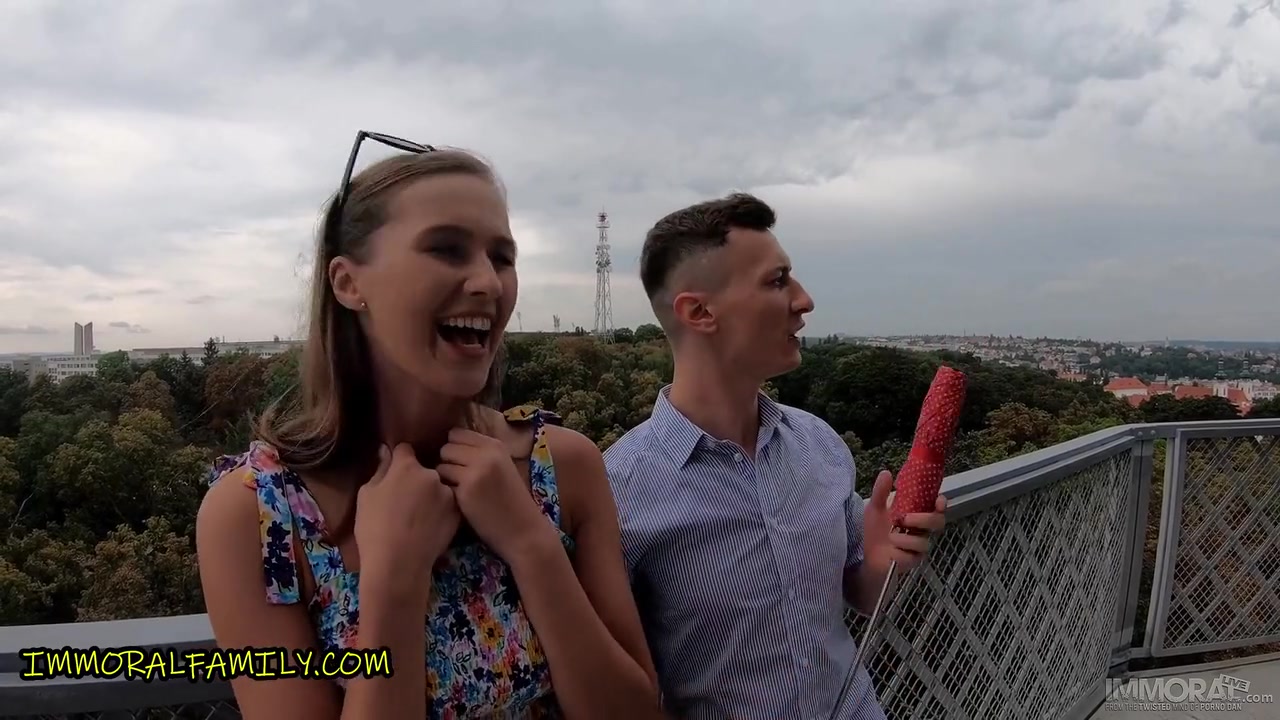 Matt Bird, Stacy Cruz And Charlie Dean - Stepsister Fucks Tour Guide In Front Of Stepbrother 4k