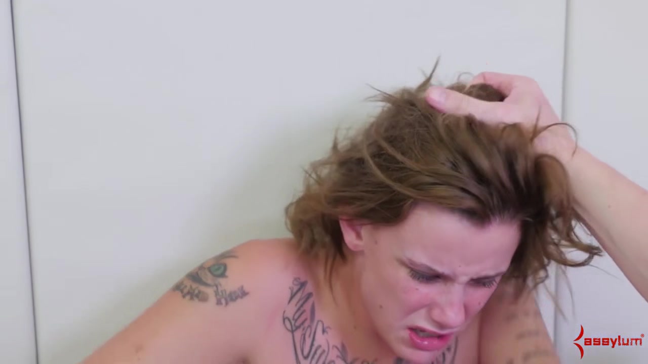 Rain Summers BDSM teen 18+ gets facialised